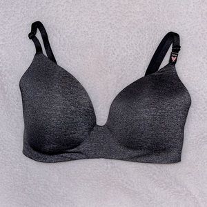 Victoria’s Secret 32DD Bra